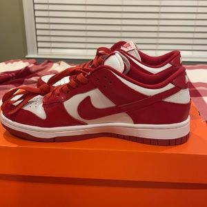 Nike SB dunk University Red